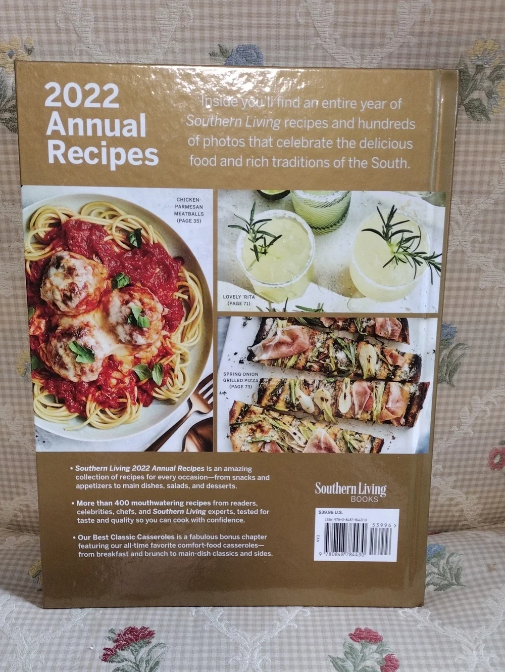 Southern Living Cookbook 2022 - White & Red Cover